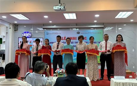 Khai mạc Techmart Chuyển đổi số trong quản lý, đào tạo chuyên ngành giáo dục